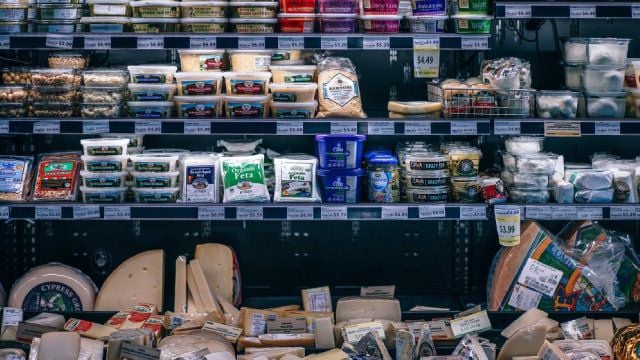 Cổ phiếu Sprouts Farmers Market tăng lên sau khi nâng triển vọng cả năm; lên kế hoạch tăng số cửa hàng lên trên 1.000