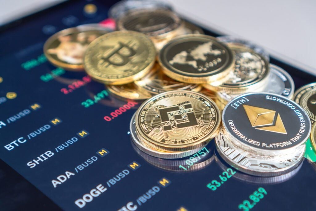 Bitcoin's strength could challenge XRP and Dogecoin as altcoins lose appeal