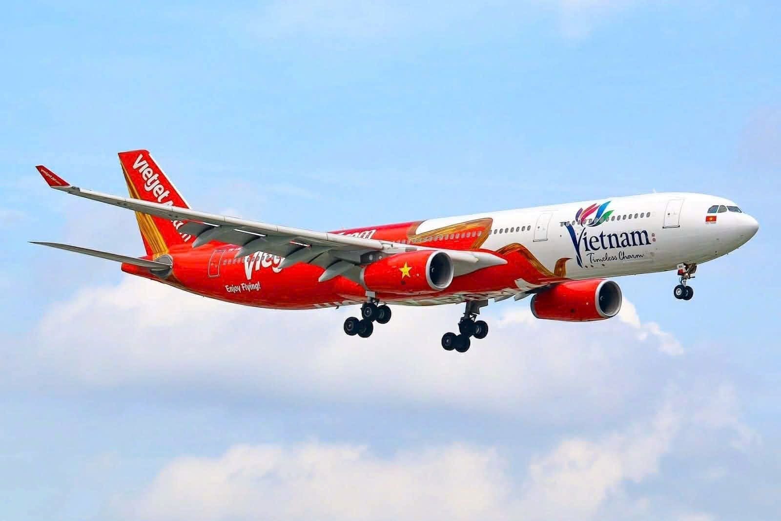 Vietjet names its first vice chairman and appoints a new chief executive officer