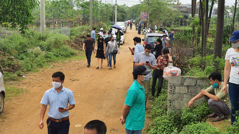 Việc cho phép tách thửa trở lại là một “tia sáng nhỏ” cho thị trường đất nền Hà Nội. (Ảnh: Int)