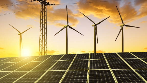 Bộ Công Thương yêu cầu EVN khẩn trương đàm phán với chủ đầu tư các nhà máy điện mặt trời, điện gió chuyển tiế