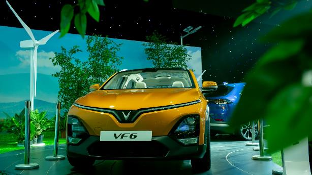 VF 6 ra mắt khách hàng Việt Nam tại triển lãm “VinFast – Vì tương lai xanh”.
