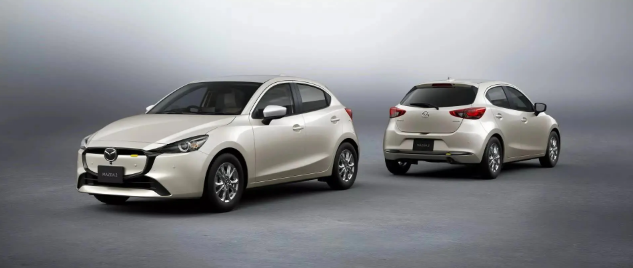 Mazda2 2024 có giá khởi điểm dự kiến là 429 triệu đồng, nhiều trang bị công nghệ an toàn cao. Ảnh: Autopro