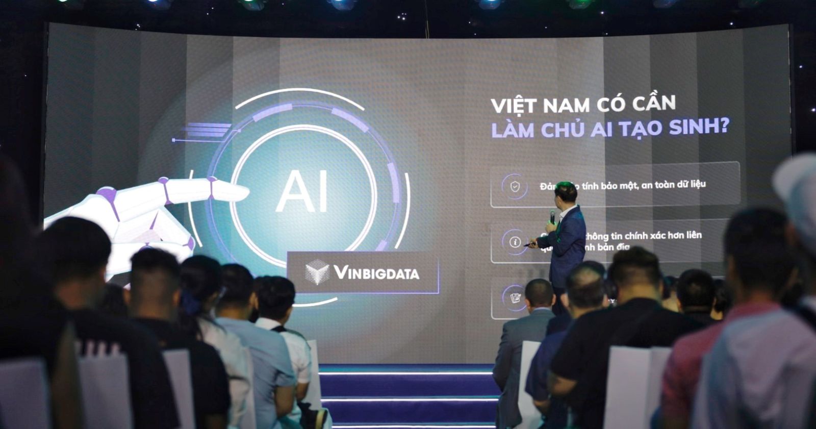 Tháng 12/2023, VinBigdata sẽ chính thức ra mắt VinBase 2.0 tích hợp AI tạo sinh và ứng dụng ViGPT - “ChatGPT phiên bản Việt”