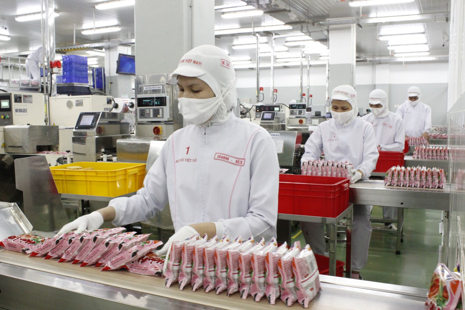 Nhà máy sản xuất mì Hảo Hảo của Acecook Việt Nam