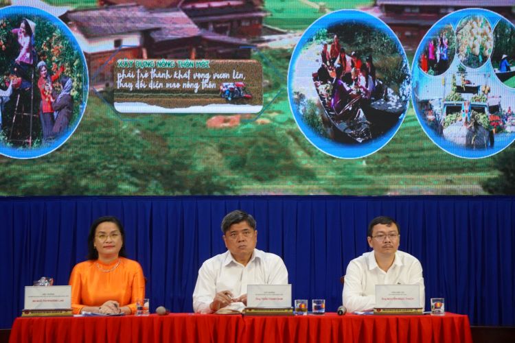 Thứ trưởng Bộ NN&PTNT Trần Thanh Nam chủ trì Diễn đàn 