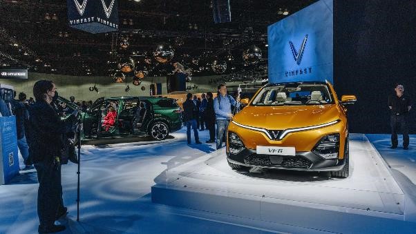 VF 6 lần đầu xuất hiện trước công chúng tại Los Angeles Auto Show 2022