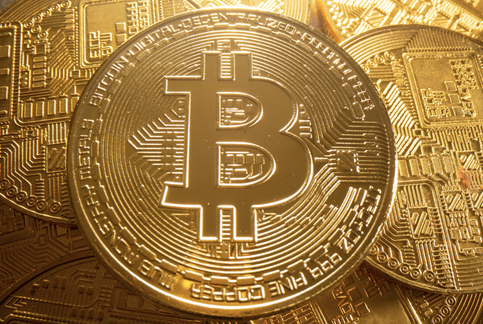  Bitcoin là đồng tiền điện tử mạnh nhất hiện nay