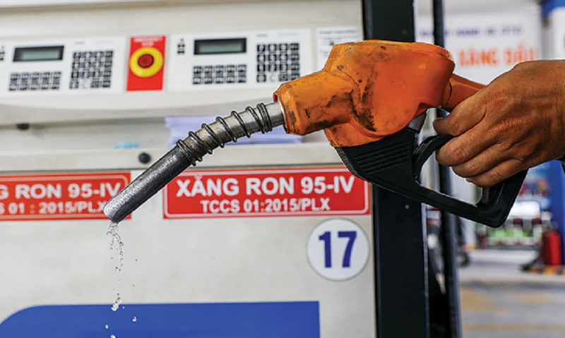 Giá xăng dầu hôm nay 14/5: Giảm khoảng hơn 1%, kết thúc tuần giảm thứ ba liên tiếp