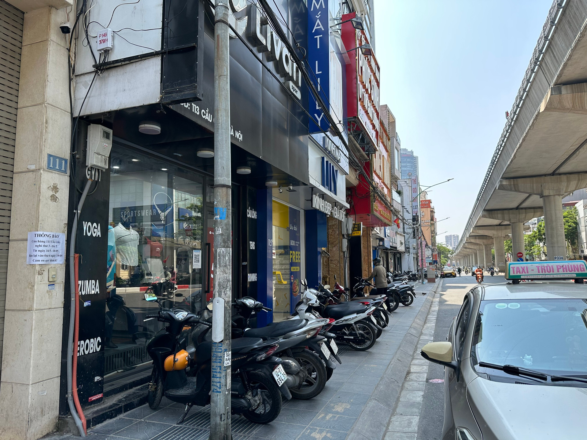 Nhà mặt phố tại Hà Nội: Rao cả năm vẫn không có khách, nhắc tới giá ai cũng “ngỡ ngàng”
