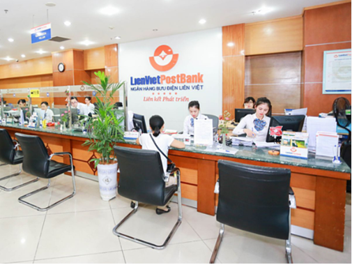 Vợ lãnh đạo LPBank bán ra hơn 2,2 triệu cổ phiếu LPB