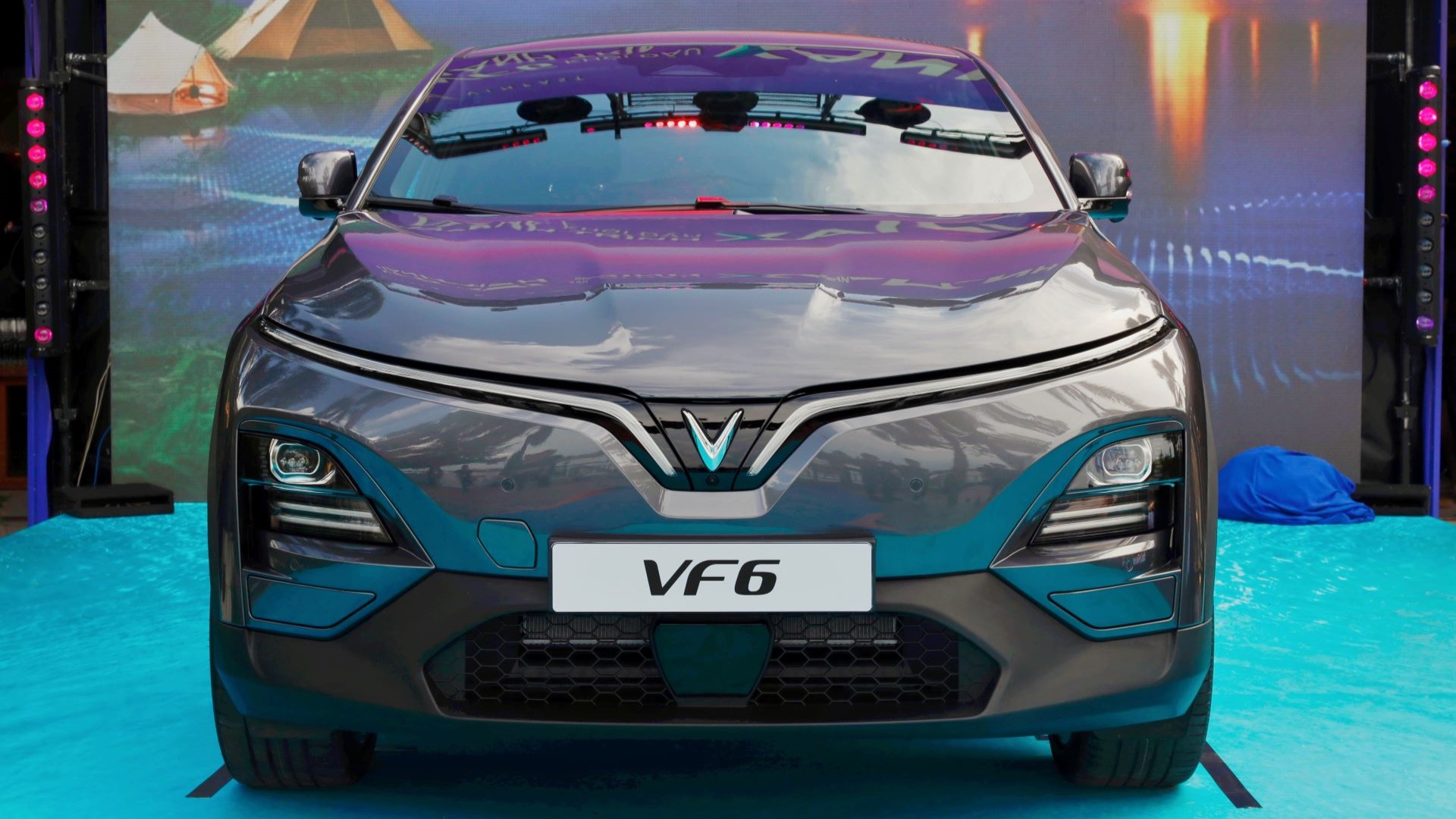 VinFast VF 6 chính thức ra mắt, khởi điểm từ 675 triệu đồng