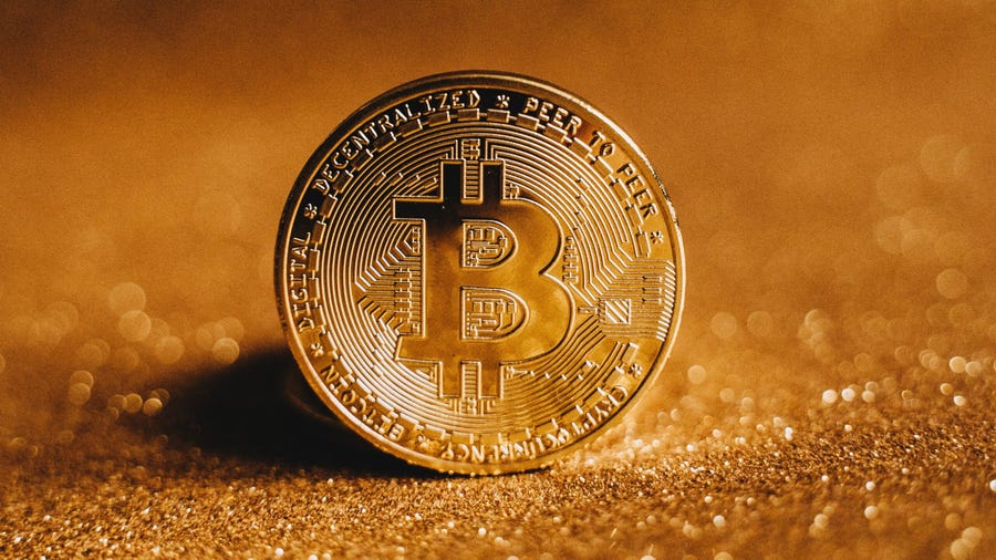 Bitcoin (BTC) là gì? Những thông tin quan trọng về Bitcoin