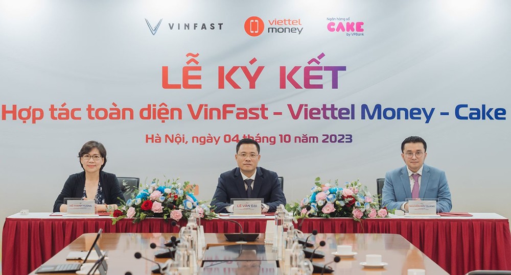 VinFast hợp tác chiến lược với Ngân hàng số Cake by VPBank và Viettel Money