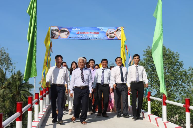Syngenta Việt Nam xây thêm 5 cây cầu cho người dân nông thôn 3 tỉnh miền Tây Nam Bộ